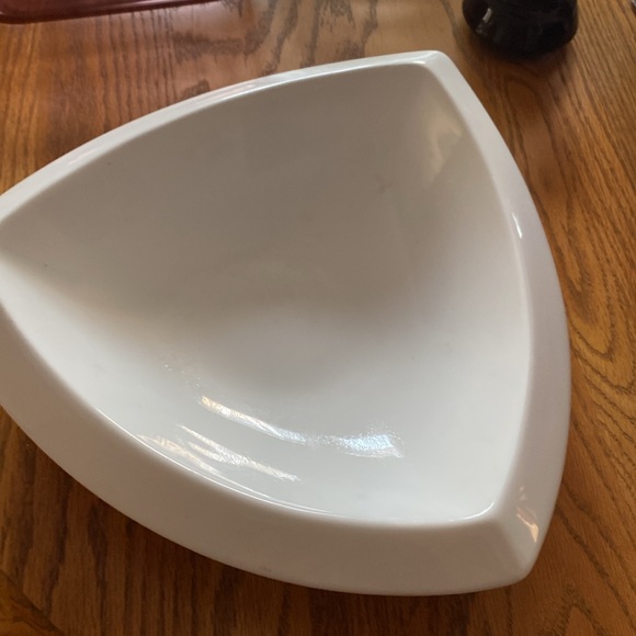 Two Large white ceramic heavy serving platters. - Picture 3 of 6
